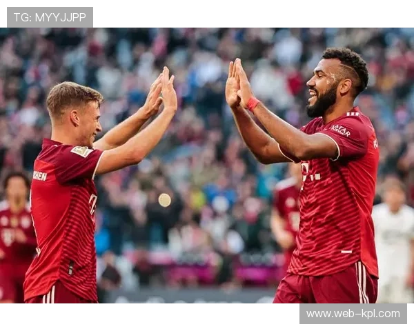 拜仁4-0霍芬海姆，开赛四连胜领跑积分榜